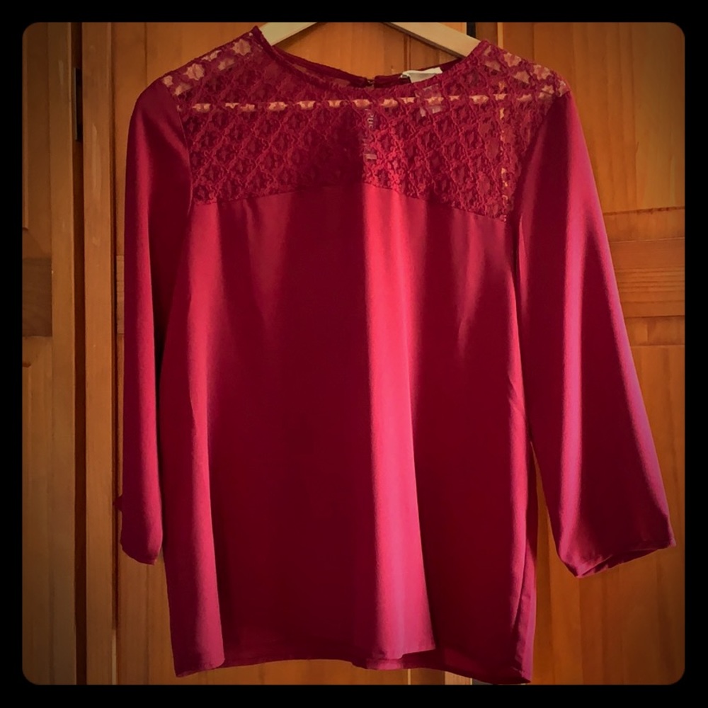One Clothing - size small shirt.
